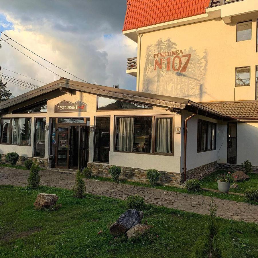 No 107 Predeal Exterior photo